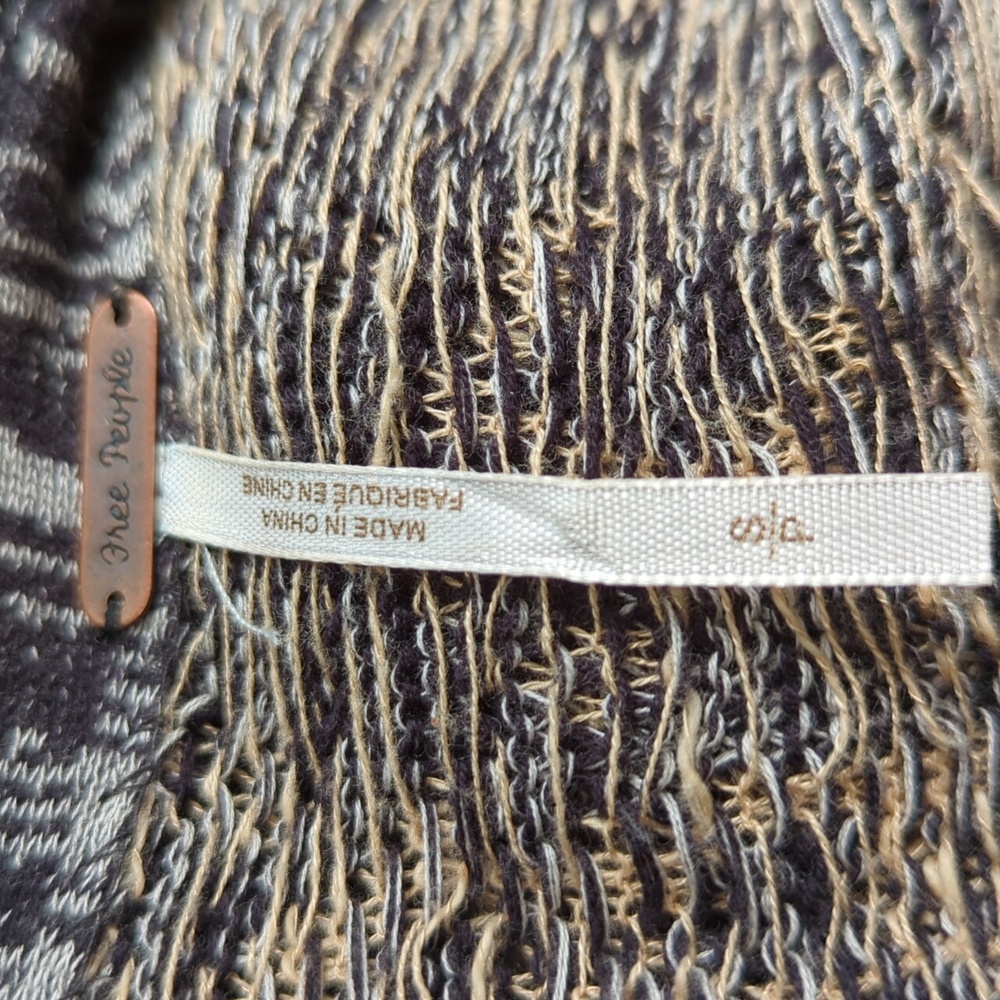 Free People Sweater - Picture 3 of 8